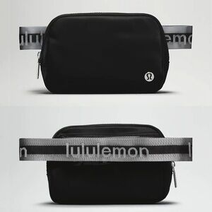 Lululemon Everywhere Belt Bag - Wordmark Black/Silver
